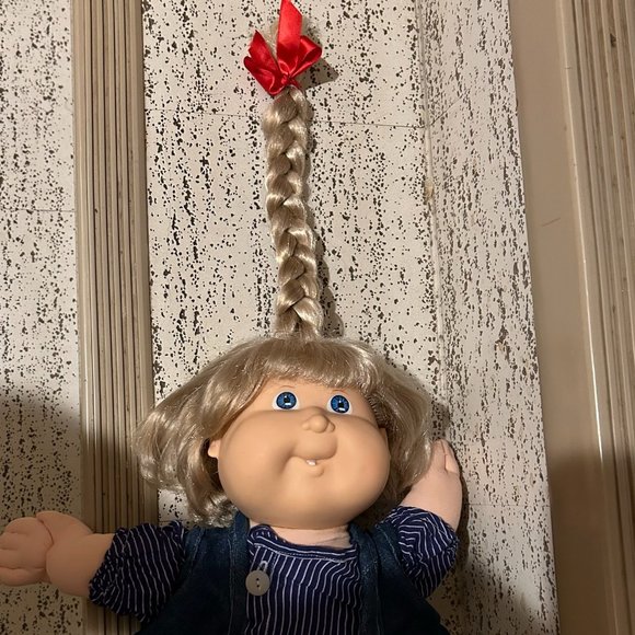 Cabbage Patch Kid Growing Hair - Picture 3 of 11